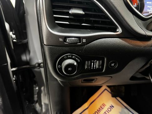 Used 2022 Jeep Cherokee Trailhawk w/ Comfort/Convenience Group image 36