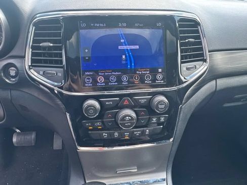 Used 2020 Jeep Grand Cherokee Altitude AWD/4WD image 29