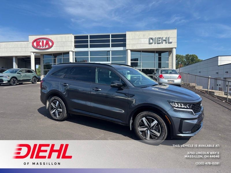 Certified 2023 Kia Sorento S w/ Panoramic Sunroof Package FWD image 1
