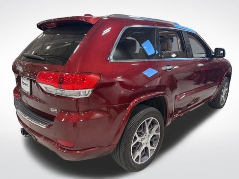 Used 2019 Jeep Grand Cherokee Overland AWD/4WD image 3