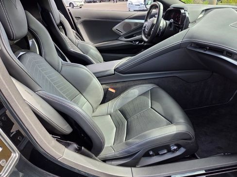 Used 2023 Chevrolet Corvette Stingray Preferred Cpe w/ Engine Appearance Package RWD image 39