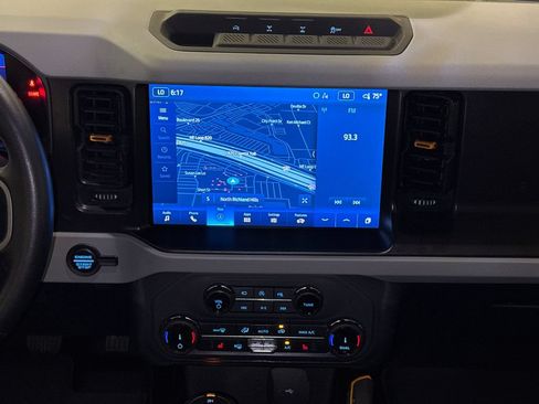 Used 2022 Ford Bronco Badlands AWD/4WD image 14