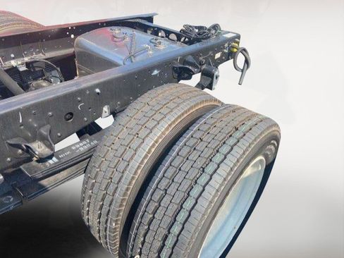 New 2024 Chevrolet Low Cab Forward 5500XD image 5