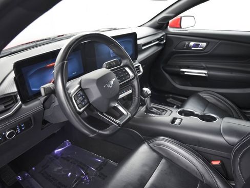Used 2024 Ford Mustang Premium image 18