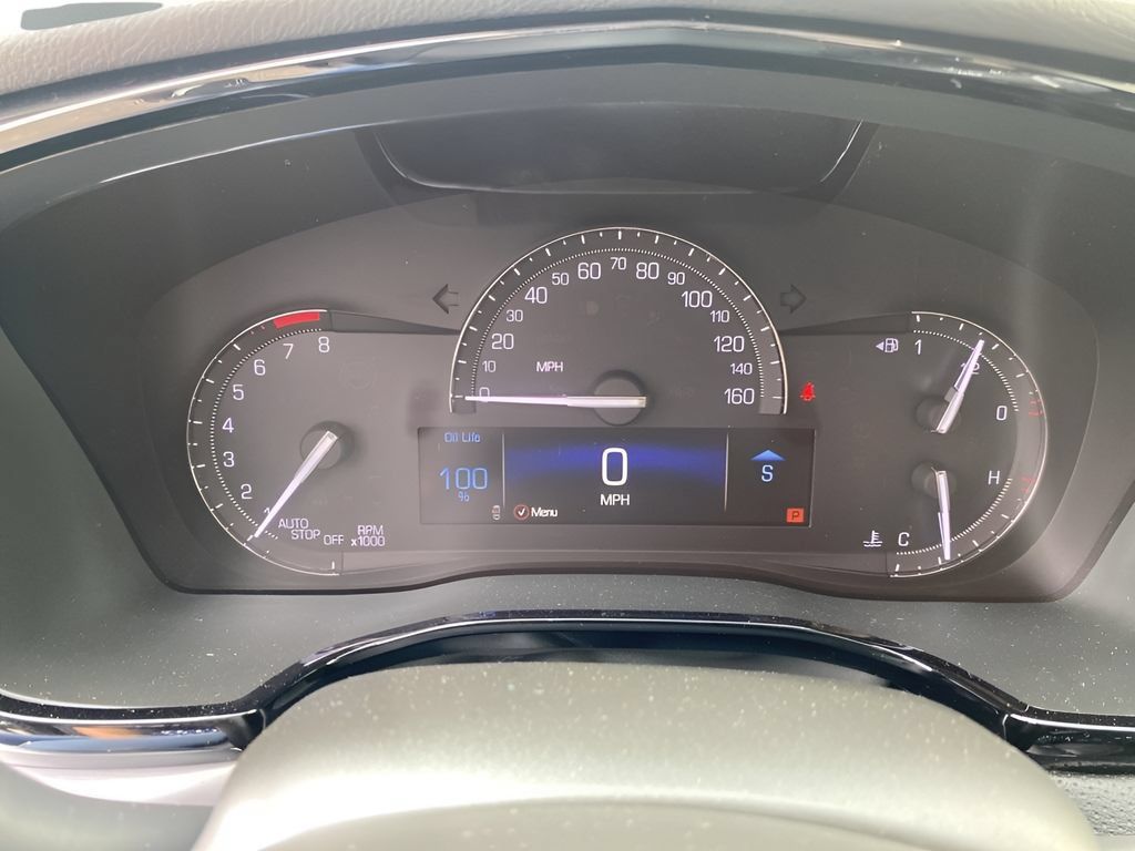 Used 2018 Cadillac XT5 Luxury w/ LPO, Sport Package FWD image 17