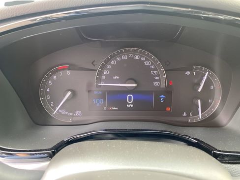 Used 2018 Cadillac XT5 Luxury w/ LPO, Sport Package FWD image 17