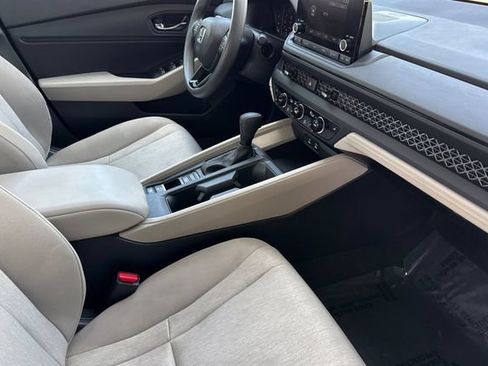 Used 2023 Honda Accord EX image 19
