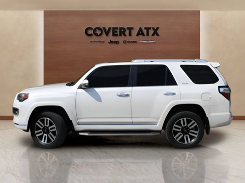 Used 2022 Toyota 4Runner Limited AWD/4WD image 2