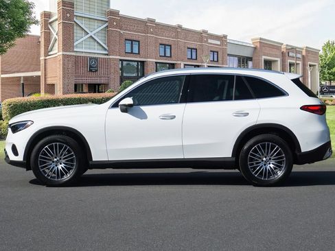 Certified 2026 Mercedes-Benz GLC 300 image 8