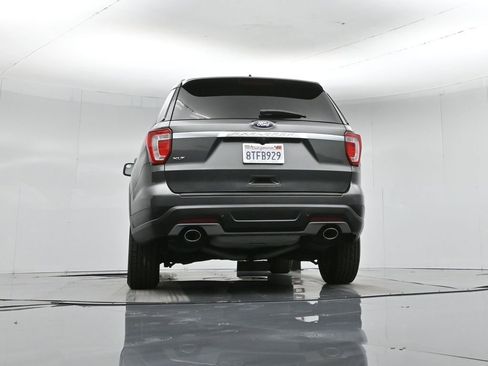 Certified 2018 Ford Explorer XLT image 52