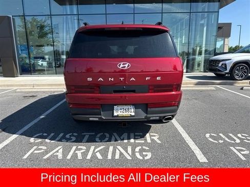 Used 2024 Hyundai Santa Fe SEL FWD image 3