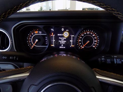 Certified 2024 Jeep Wrangler Unlimited Sahara AWD/4WD image 15