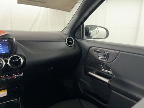 Used 2026 Mercedes-Benz GLA 250 image 28