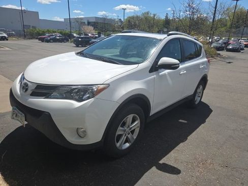 Used 2013 Toyota RAV4 XLE FWD image 1