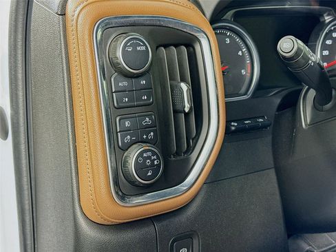 Used 2023 Chevrolet Silverado 2500 High Country AWD/4WD image 8