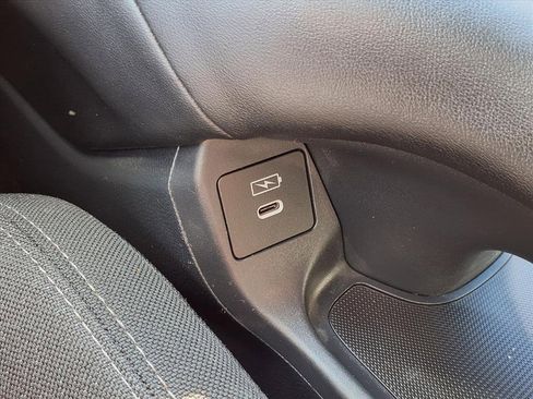 Used 2025 Honda HR-V LX image 7