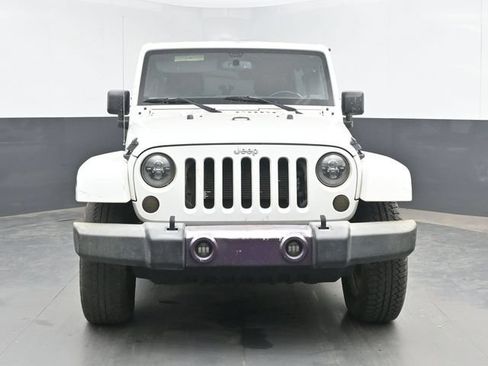 Used 2015 Jeep Wrangler Unlimited Sahara w/ Trailer Tow Group AWD/4WD image 3
