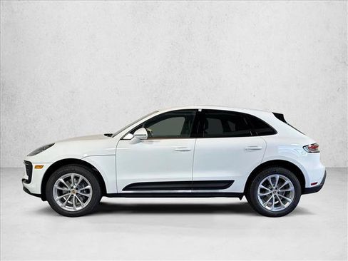 Used 2026 Porsche Macan AWD/4WD image 2