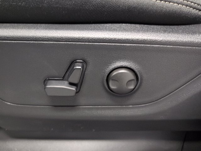 New 2026 RAM 1500 Big Horn w/ Night Edition AWD/4WD image 17