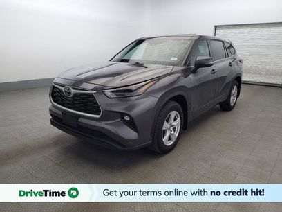 Used 2022 Toyota Highlander LE