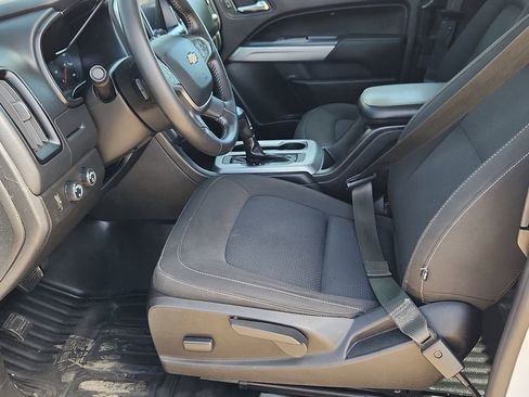 Used 2020 Chevrolet Colorado LT w/ Safety Package image 8
