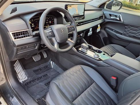 Used 2026 Mitsubishi Outlander SEL FWD image 12