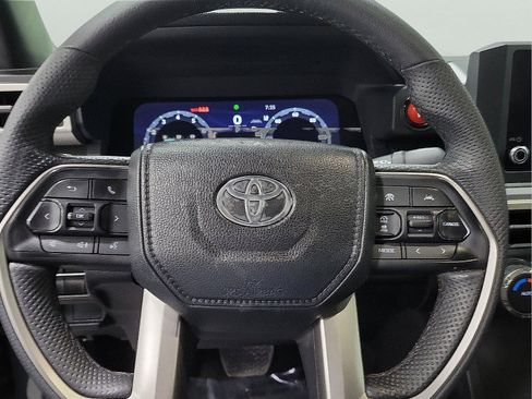 Used 2024 Toyota Tacoma TRD Off-Road image 20