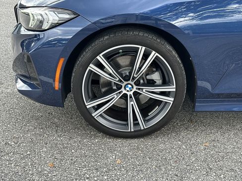 Used 2024 BMW 330i Sedan w/ Premium Package RWD image 13