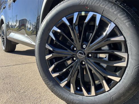 New 2026 Nissan Rogue SV image 7