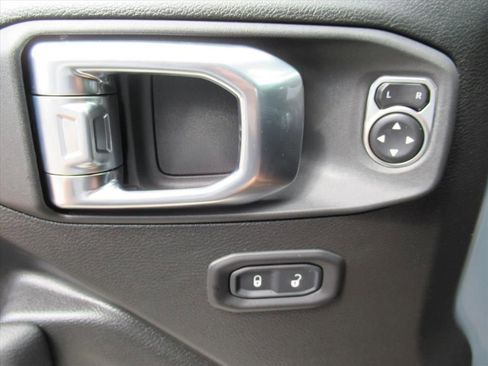 New 2026 Jeep Gladiator Sport AWD/4WD image 20