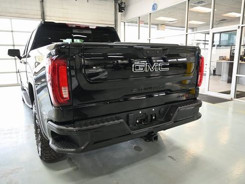 Used 2024 GMC Sierra 1500 AT4X image 6
