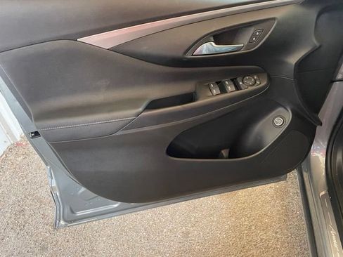 Used 2025 Buick Envista Avenir FWD image 9