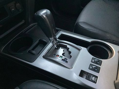 Used 2023 Toyota 4Runner SR5 Premium w/ Moonroof Package RWD image 28