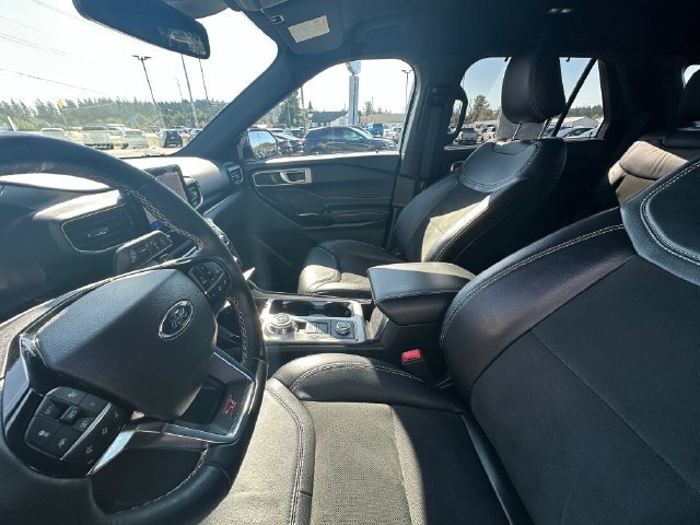 Used 2022 Ford Explorer ST w/ ST Street Pack AWD/4WD image 9