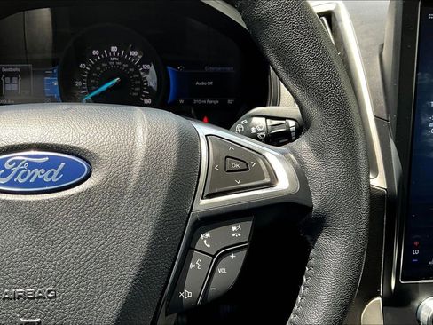 Used 2024 Ford Edge SEL AWD/4WD image 13