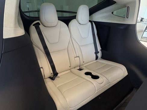 Used 2019 Tesla Model X AWD/4WD image 28