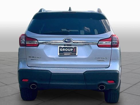 Used 2022 Subaru Ascent Limited w/ Technology Package AWD/4WD image 5