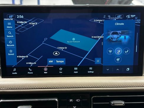 Used 2022 Lincoln Nautilus Reserve image 38