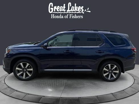 Used 2023 Honda Pilot Touring image 2