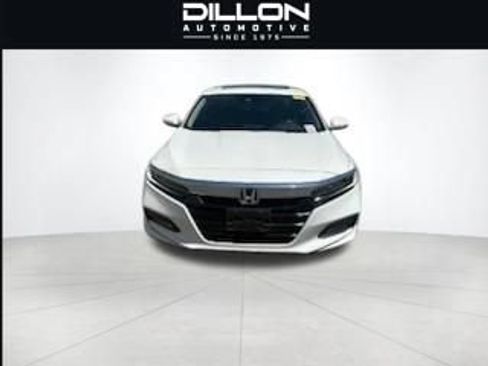 Used 2018 Honda Accord Touring image 5