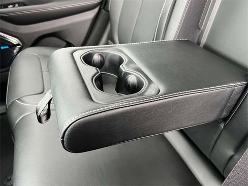 Used 2023 Jeep Grand Cherokee Overland w/ Luxury Tech Group IV image 16