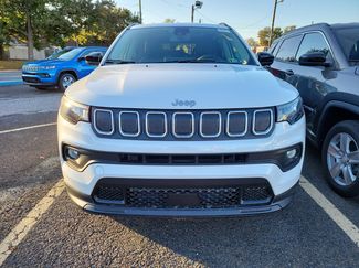 New 2022 Jeep Compass Latitude w/ Sun and Sound Group video 2