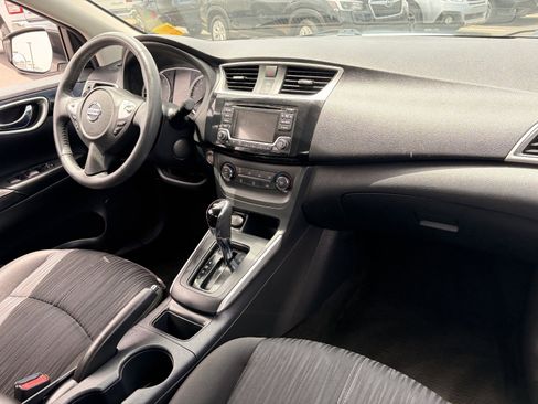 Used 2017 Nissan Sentra SV FWD image 11