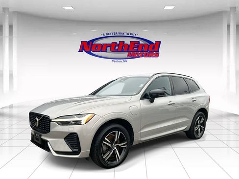 Used 2022 Volvo XC60 T8 R-Design image 7
