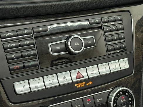 Used 2014 Mercedes-Benz SL 550 image 50