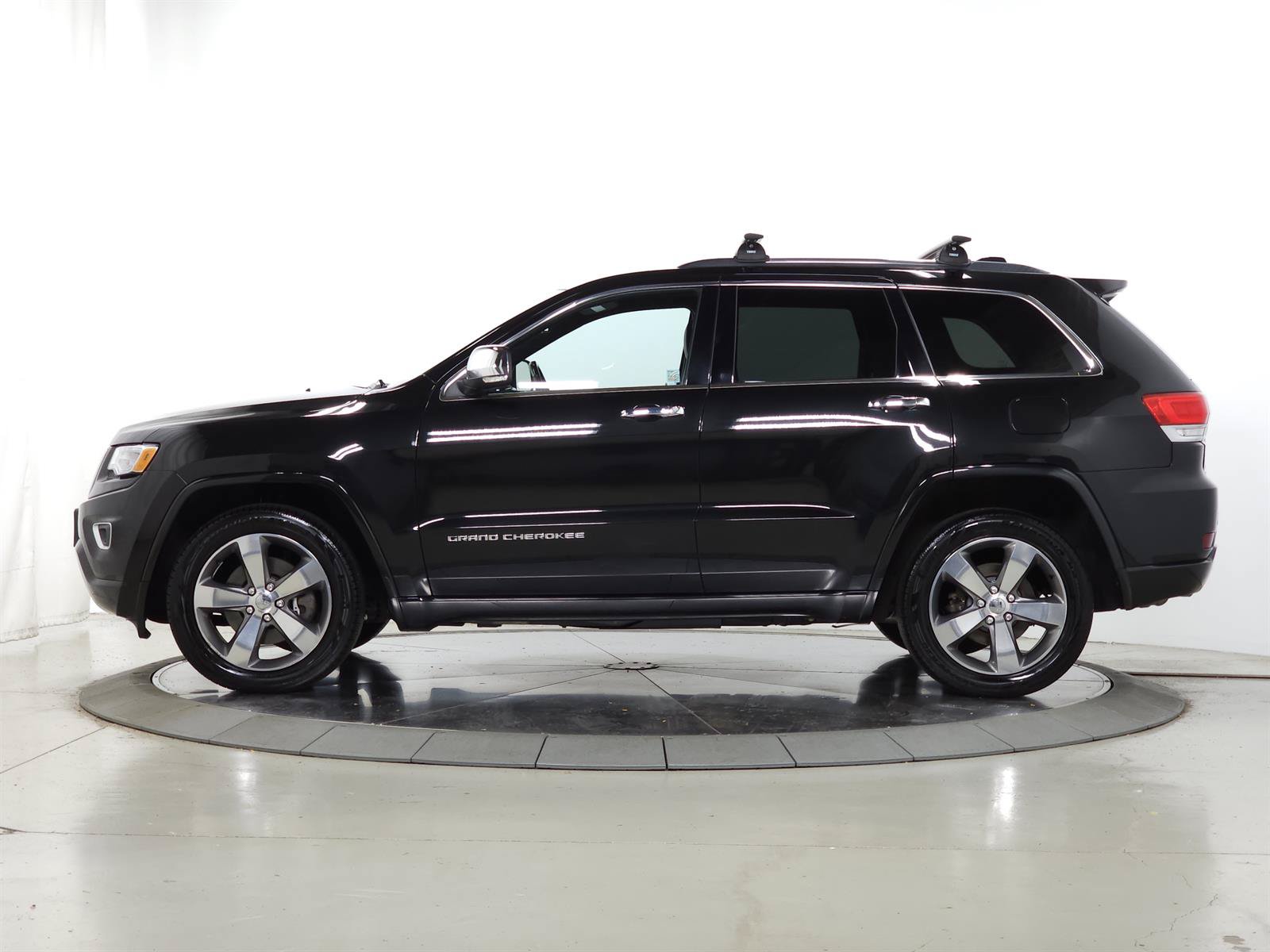 Used 2014 Jeep Grand Cherokee Overland AWD/4WD image 5