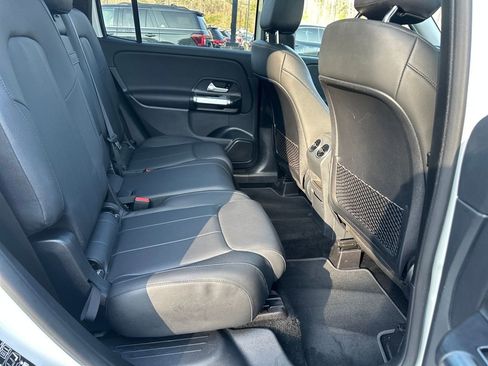 Certified 2022 Mercedes-Benz GLB 250 4MATIC image 33