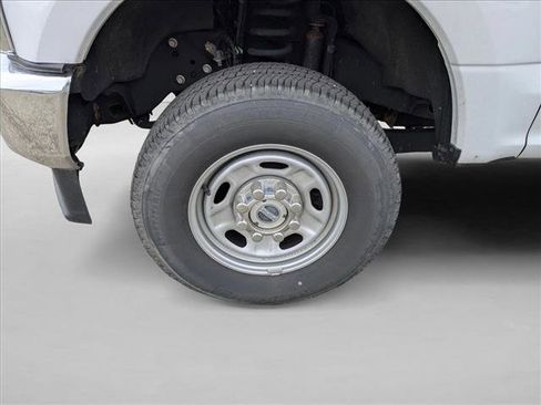 Used 2020 Ford F250 XL w/ Power Equipment Group AWD/4WD image 10