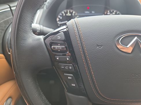 Used 2023 INFINITI QX80 Sensory w/ All-Season Package AWD/4WD image 12