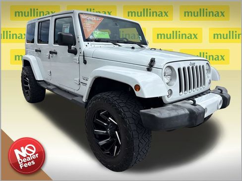 Used 2016 Jeep Wrangler Unlimited Sahara w/ Connectivity Group AWD/4WD image 1